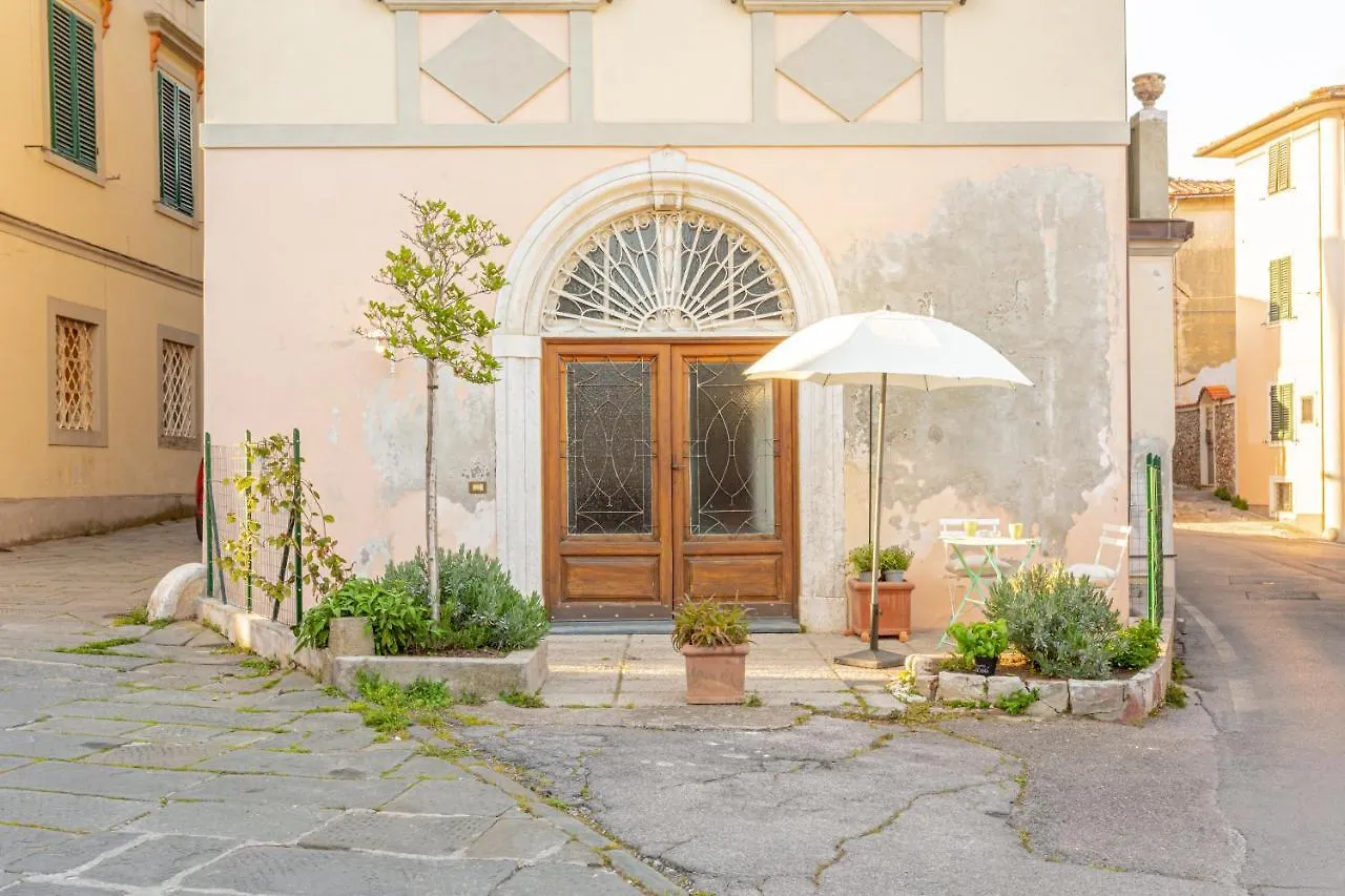Apartment Aromatic Green House Lucca Italy