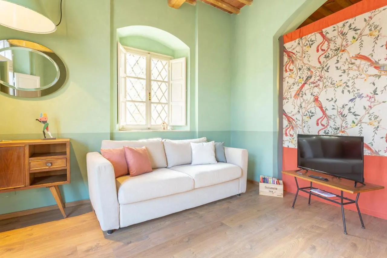 Apartment Aromatic Green House Lucca Italy